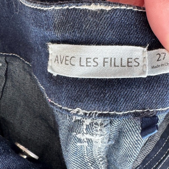 High Waist Wide Leg Patch Pocket Jeans
Avec Les Filles Dark Blue Denim J… - Picture 4 of 6